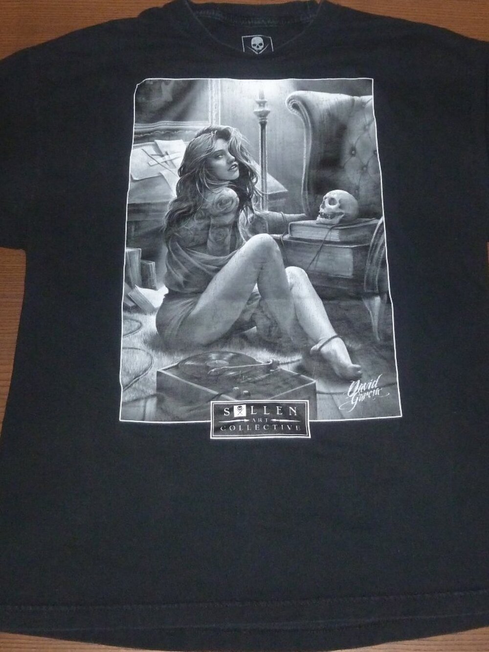 Sullen Art Collective Mens T Shirt XL David Garcia Floral Girl Graphic Ink